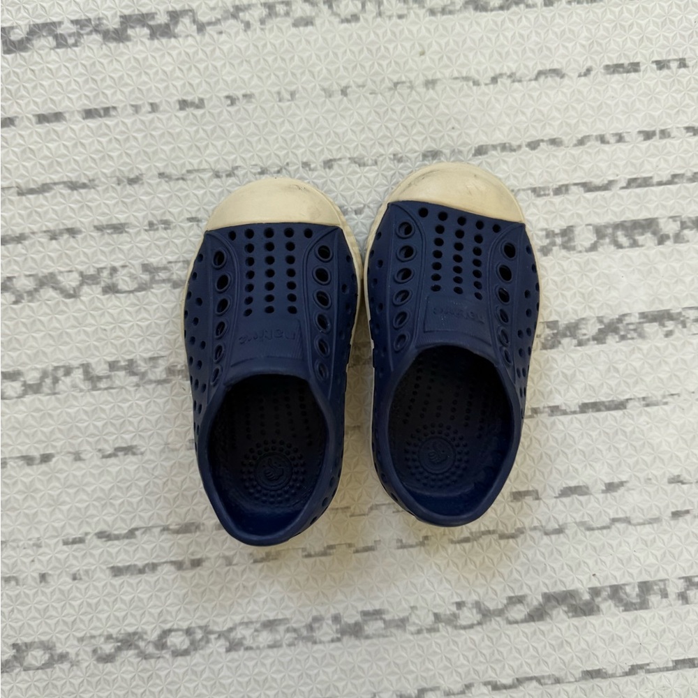 Native Shoes Kids Dark Blue Water Shoes